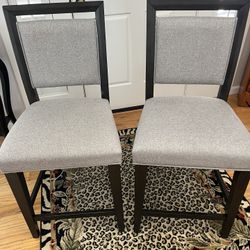 Bar Height Chairs - Excellent Condition 