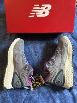 New New Balance Fresh Foam X Hierro Mid Trail Running Grey Womans Size 6