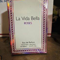 New Perfume La Vida Bella Roses