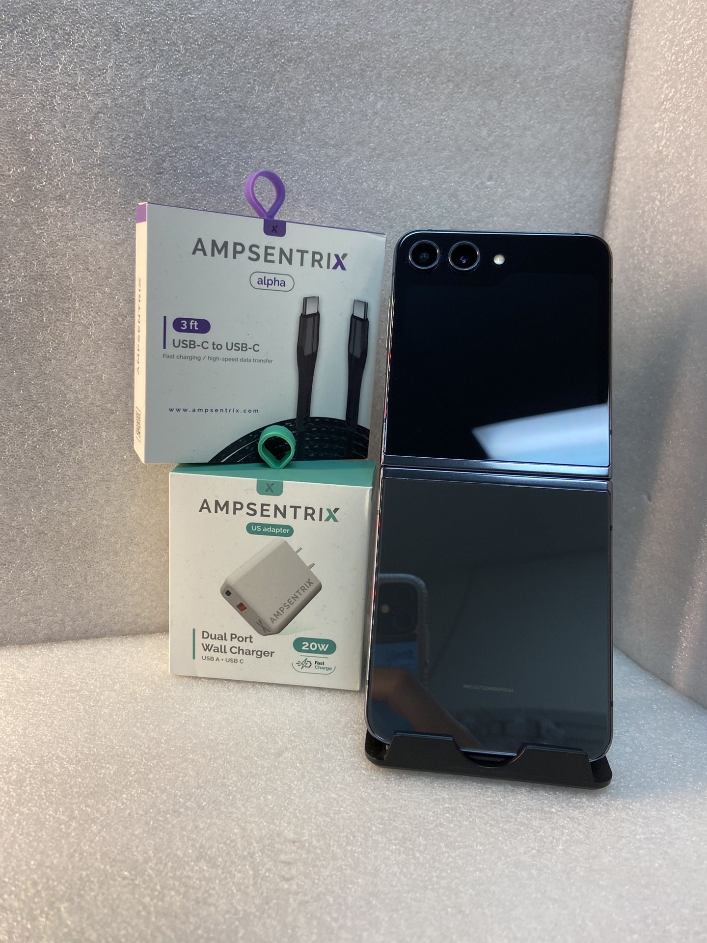 Samsung Galaxy Z Flip 5 256GB Unlocked - Potranco Location