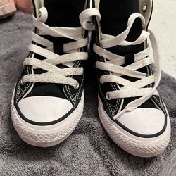 Kids converse