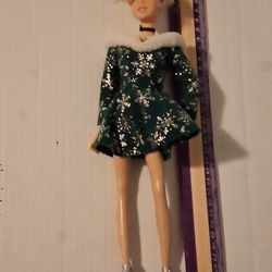 Nice Vintage 1997 Fashion Special Edition Barbie Doll 