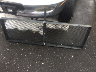 Hitch cargo carrier