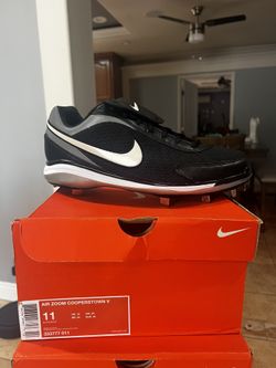 Men’s Nike Cleats Size 11