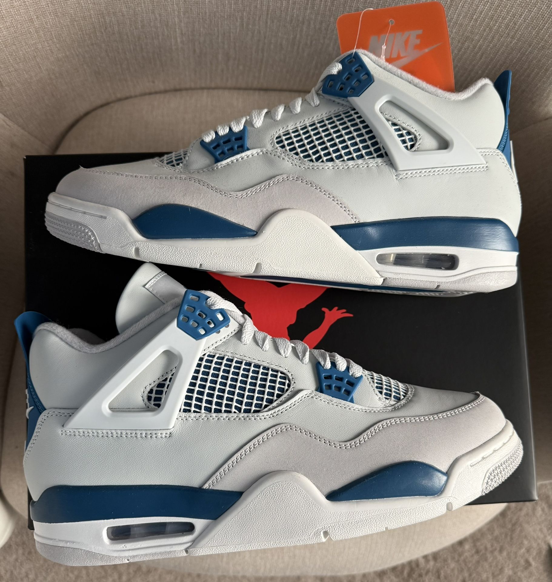 Jordan 4 Military Blue
