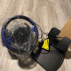 PS4 Steering Wheel Thrust master