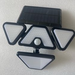 SOLAR LIGHT - Solar Motion Security Light  302 LEDs
