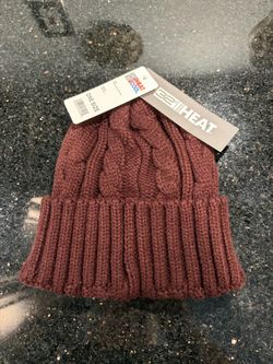 32 Degrees Heat Cable Knit Beanie Hat Burgundy One Size