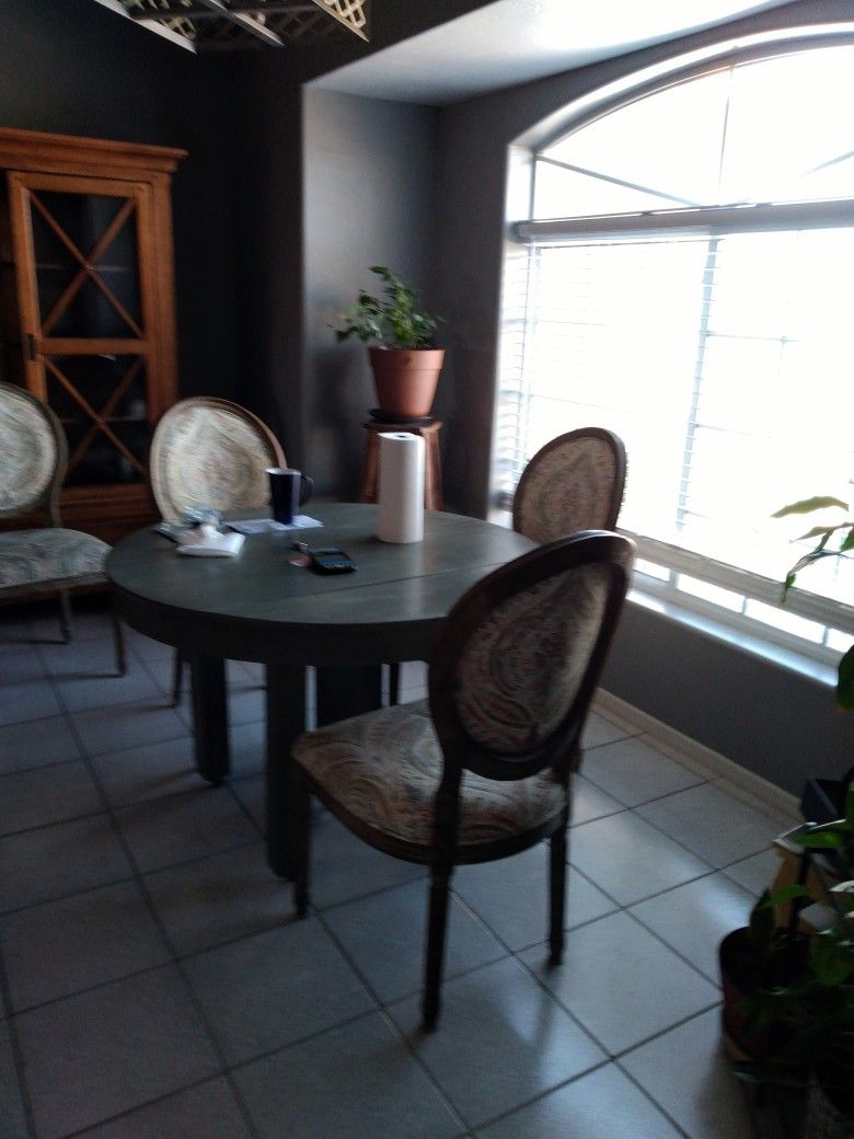 ANTIQUE TABLE AND 4 CHAIRS... BEAUTIFUL CHAIRS WITH SHABBY CHIC TABLE IS A SOFT SAGE GREEN