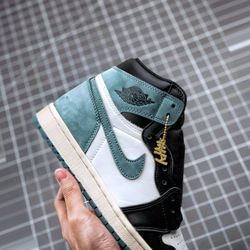 Jordan 1 High Clay Green 2