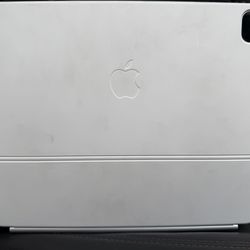 Apple magic key board 13 pro keyboard