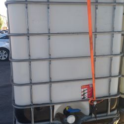 330 Portable Water Tanks 