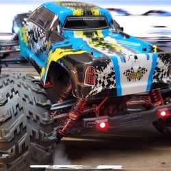 Brand new N Sealed  Extremely Big LAEGENDARY 1:10 Scale 4x4 Off-Road RC Truck - Hobby Grade Brushed Motor Truck