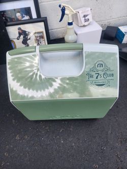 Travis Mathew Igloo Lunch Cooler