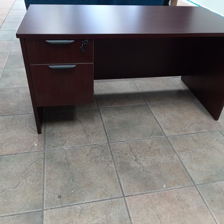 MAHOGANY DESK SALE!!! $395.00 for Sale in Hialeah, FL - OfferUp