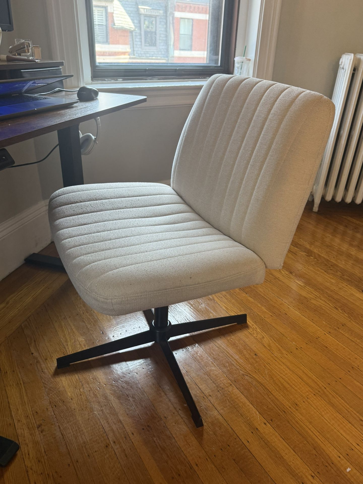 Desk chair