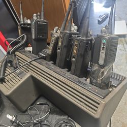 HT 100 MOTOROLA WALKIR TALKIES