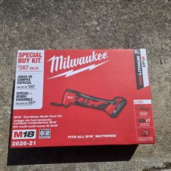 Milwaukee M18 Multi Tool Kit 