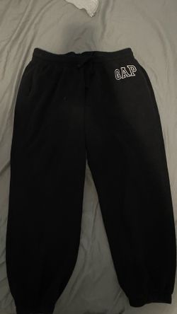 Gap sweats