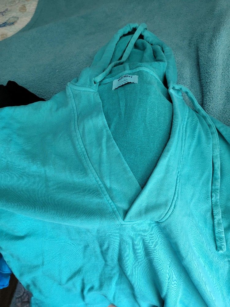 Like New Old Navy Hooded Sweatshirt Size Small Blue π