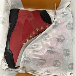 Timberland Field Boot 6 in L/F Boot Dark Red Nubuck size 8.5 mens