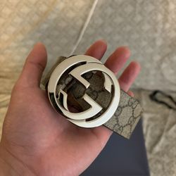 Gucci belt 