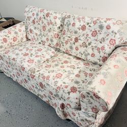 Sulfa Couch
