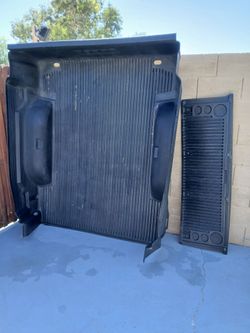 Truck bed liner