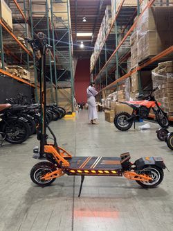 Dual-motor high-speed electric scooter