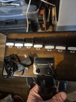 Wahl Hair Clipper with F32 FadeOut Blade and Guards