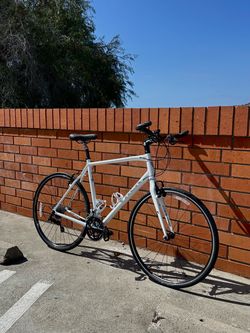 Trek 7.5 FX Hybrid Fitness Bike 57cm Carbon Fork Shimano Tiagra Bontrager