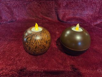2 wood sphere tea light holder