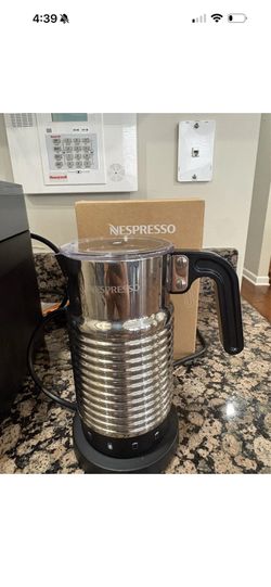 Nespresso Milk Frother (Like New)