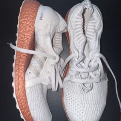 Women’s Ultra Boost Size 6.5