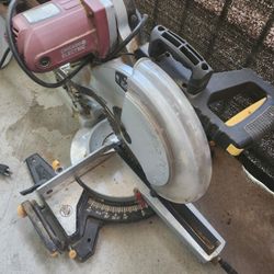 Chicago Electric Sliding Miter Saw