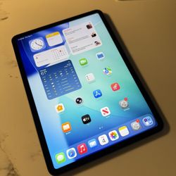 Apple 11” iPad Pro 128GB WiFi! 90 day warranty! We offer financing!