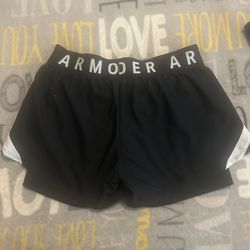 Under armor Loose Biker Shorts