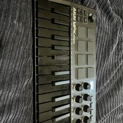 AKAI MPK mini mk3 25 key keyboard 