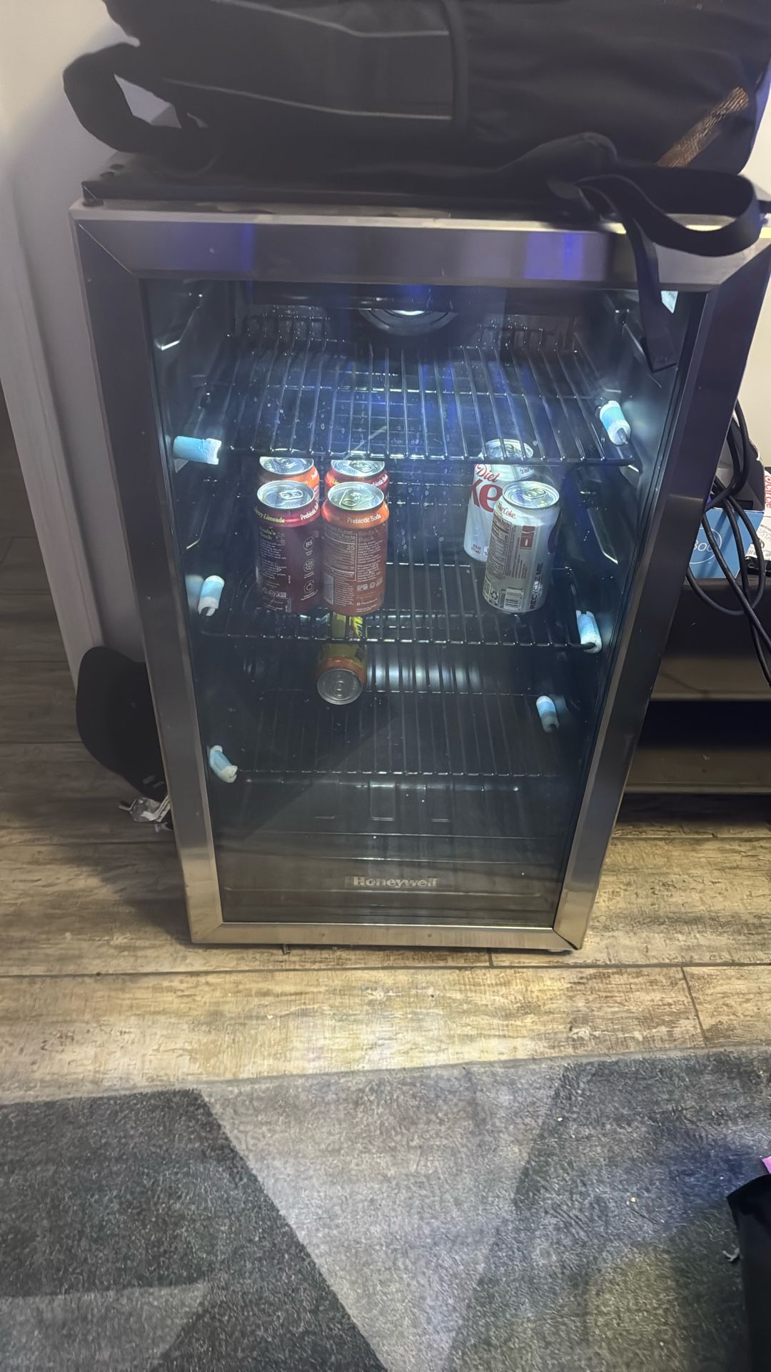 Honeywell 115-Can Beverage Mini Fridge – Glass Door Cooler