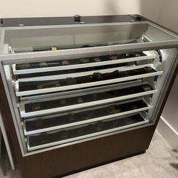 Rotating, Lighted, Display Case