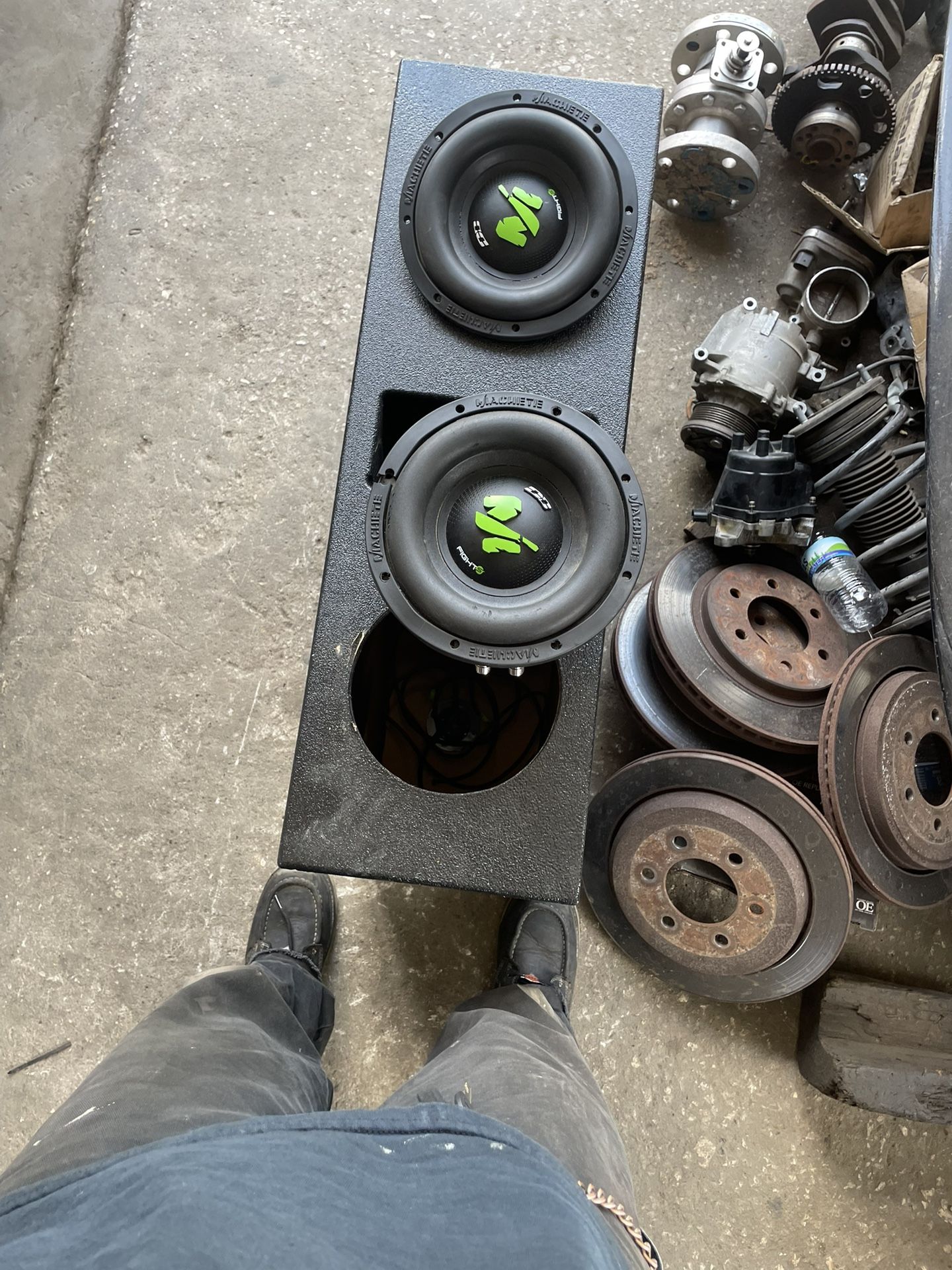 Machete 8 Subs/Subwoofers