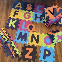 Alphabet Giant Puzzle Mat
