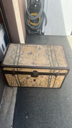 Vintage trunk