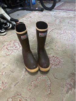 Xtratuf fishing boots size 9