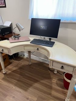 Vintage Kidney-Shaped Writing Desk
