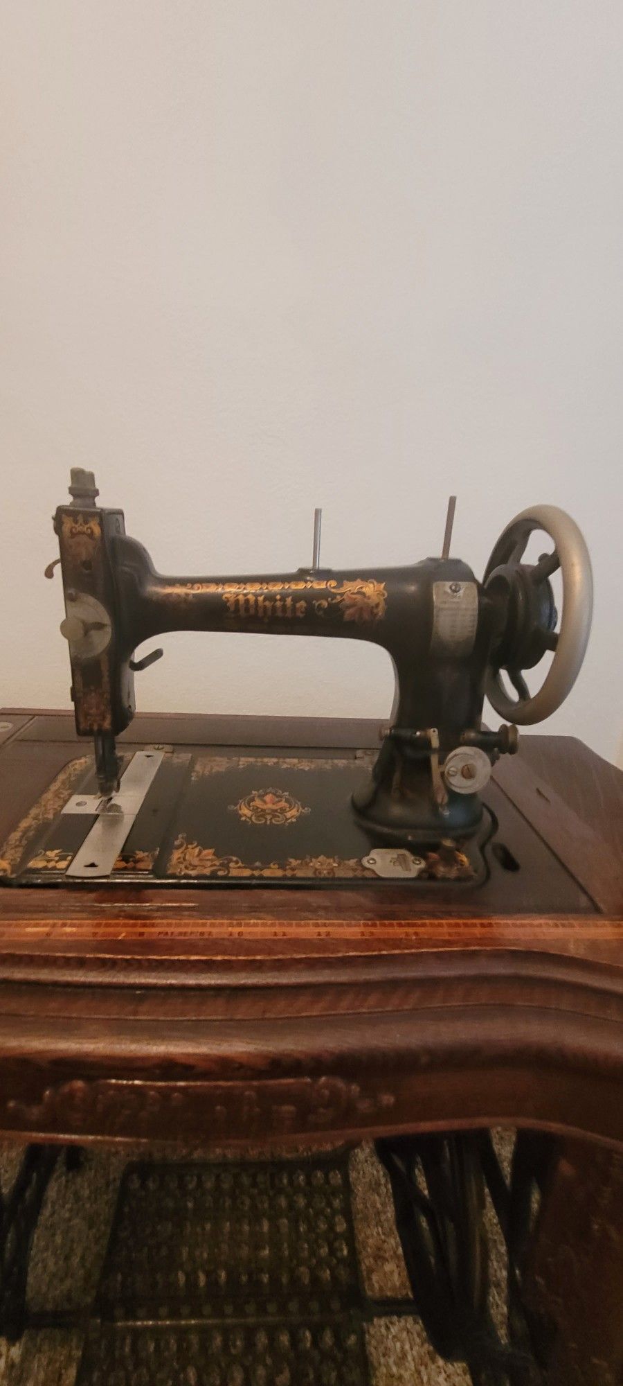 White Rotary Sewing Machine