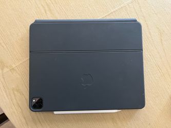 iPad Pro, 12.9-inch, 5th Gen, Wi-Fi with Magic Keyboard and Pen