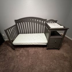 Crib/changing Table 