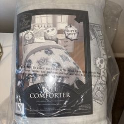 Full size nightmare, before Christmas comforter