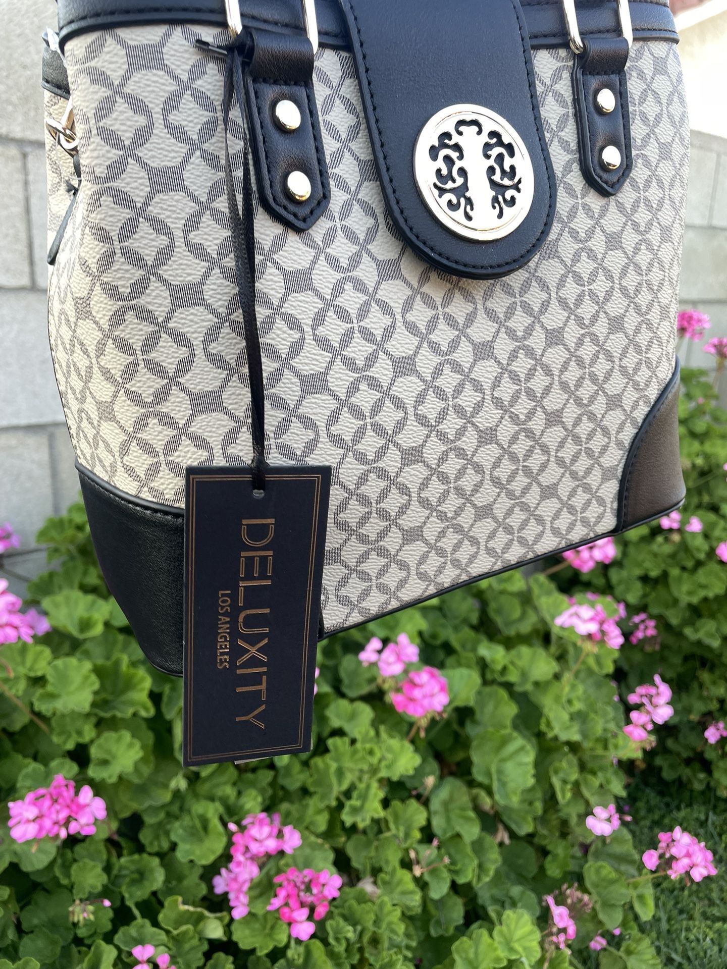 Deluxity Bag New With Tags for Sale in Los Angeles, CA - OfferUp